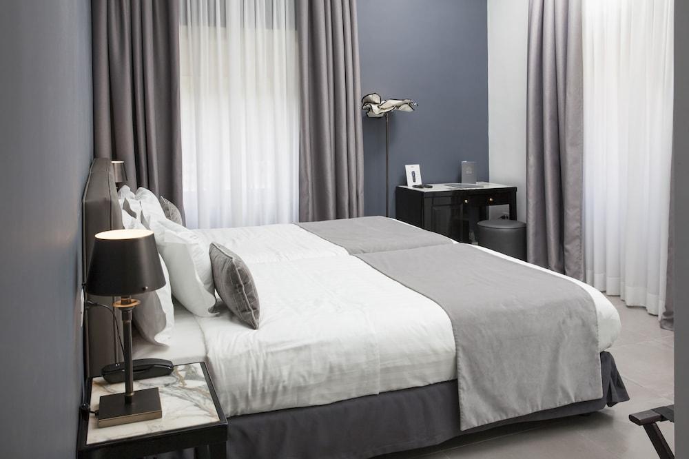 บูทิก โฮเทล เมโทร 900 Hotel เนเปิลส์ ภายนอก รูปภาพ