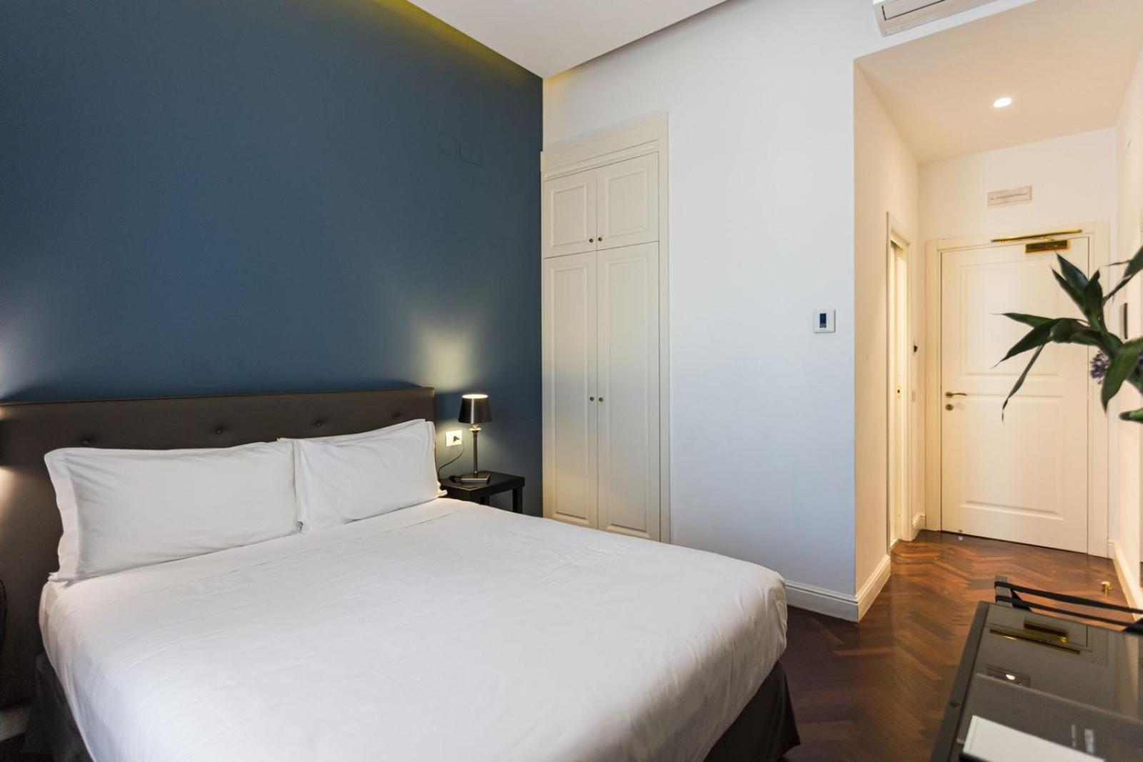 บูทิก โฮเทล เมโทร 900 Hotel เนเปิลส์ ภายนอก รูปภาพ