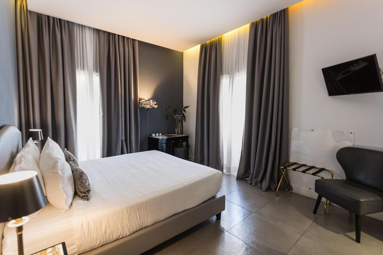 บูทิก โฮเทล เมโทร 900 Hotel เนเปิลส์ ภายนอก รูปภาพ